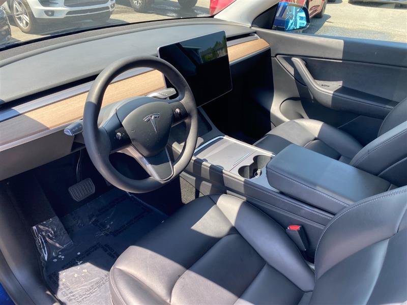 Used 2024 Tesla Model Y Long Range AWD/4WD image 9