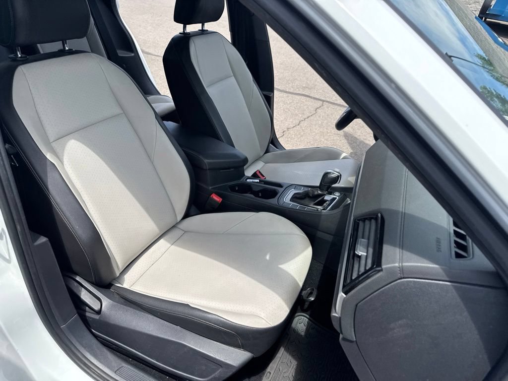 Used 2020 Volkswagen Jetta R-Line FWD image 13