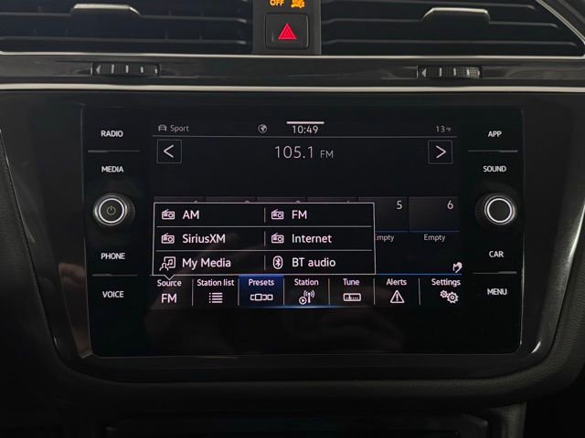 Used 2024 Volkswagen Tiguan SE image 31