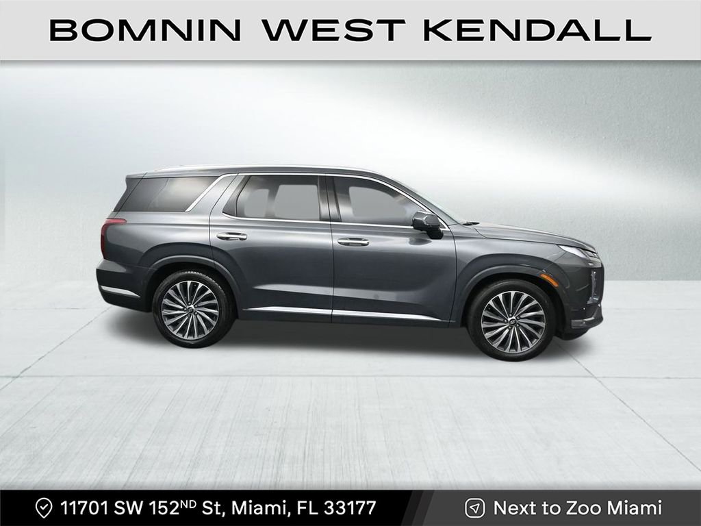 Used 2024 Hyundai Palisade Calligraphy image 6