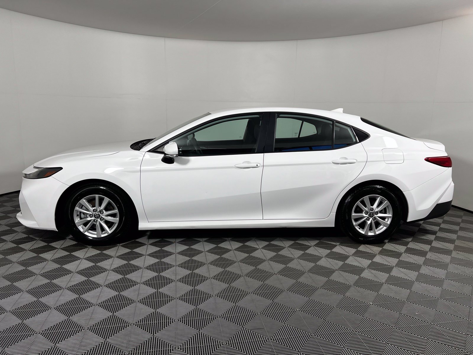 Certified 2025 Toyota Camry LE FWD image 8