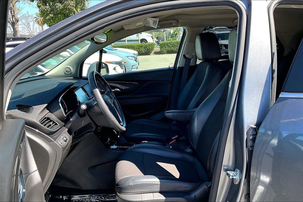 Used 2020 Buick Encore Preferred w/ Safety Package image 14