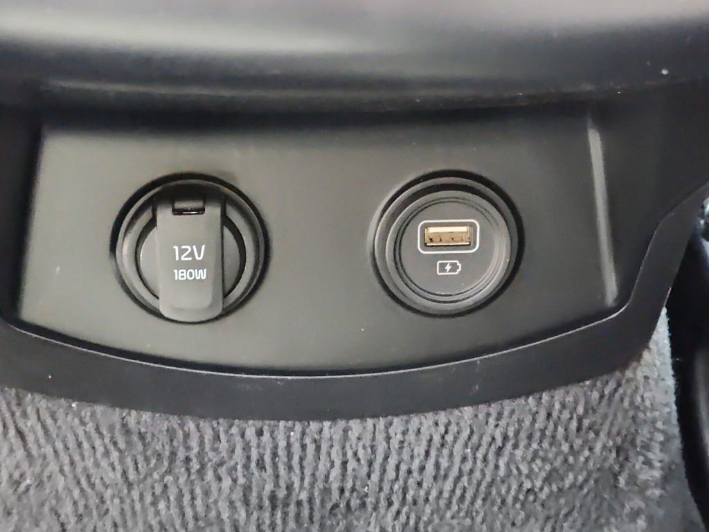 Used 2023 Kia Sorento X-Line EX image 16