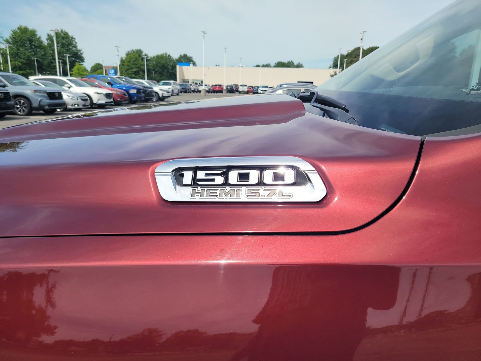 Used 2019 RAM 1500 Laramie RWD image 4