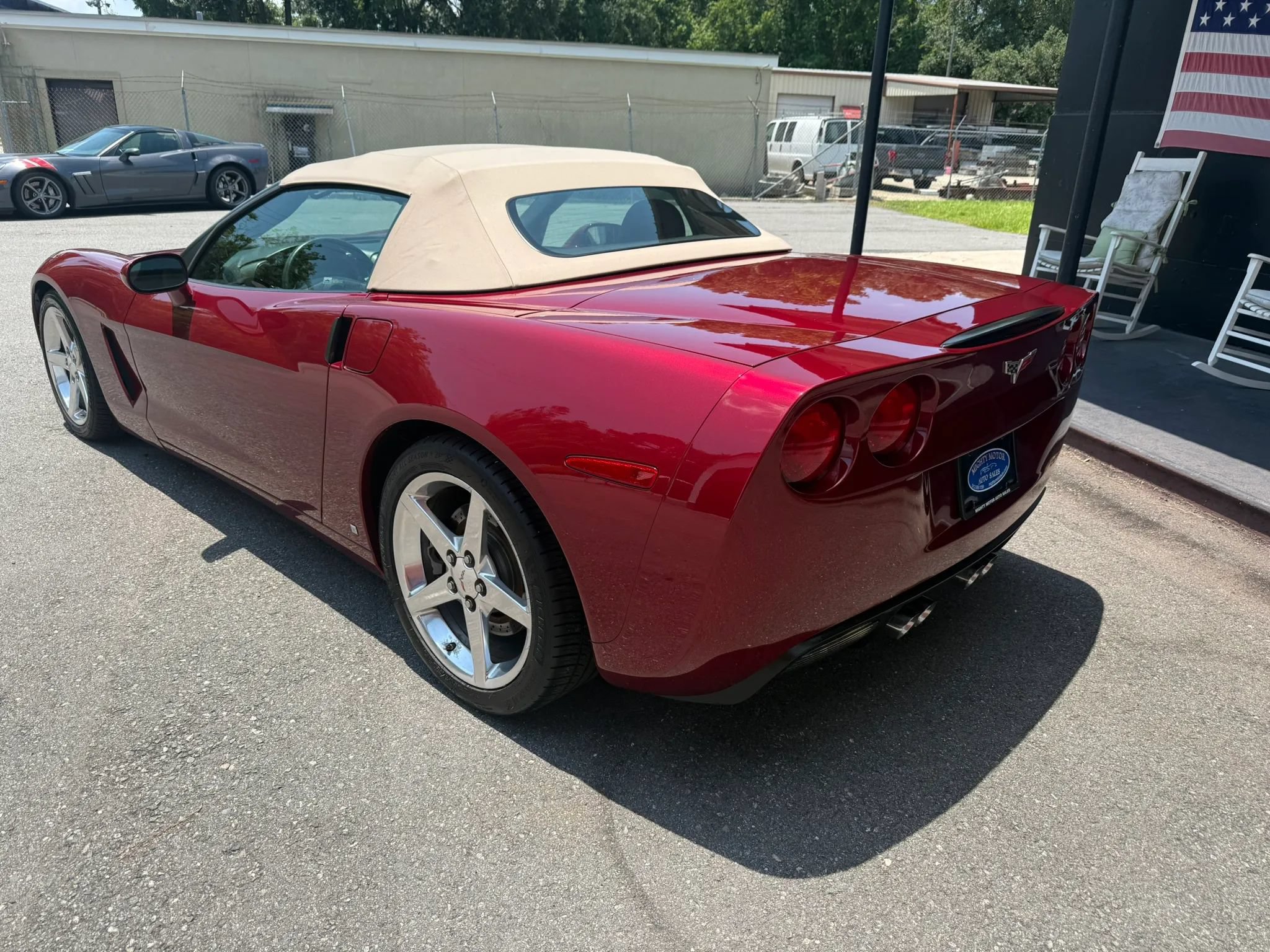Used 2006 Chevrolet Corvette Convertible w/ Preferred Equipment Group RWD image 3