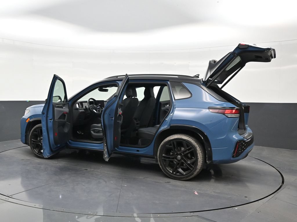 Used 2026 Volkswagen Tiguan SE R-Line FWD image 30