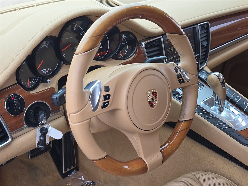 Used 2011 Porsche Panamera 4 image 19