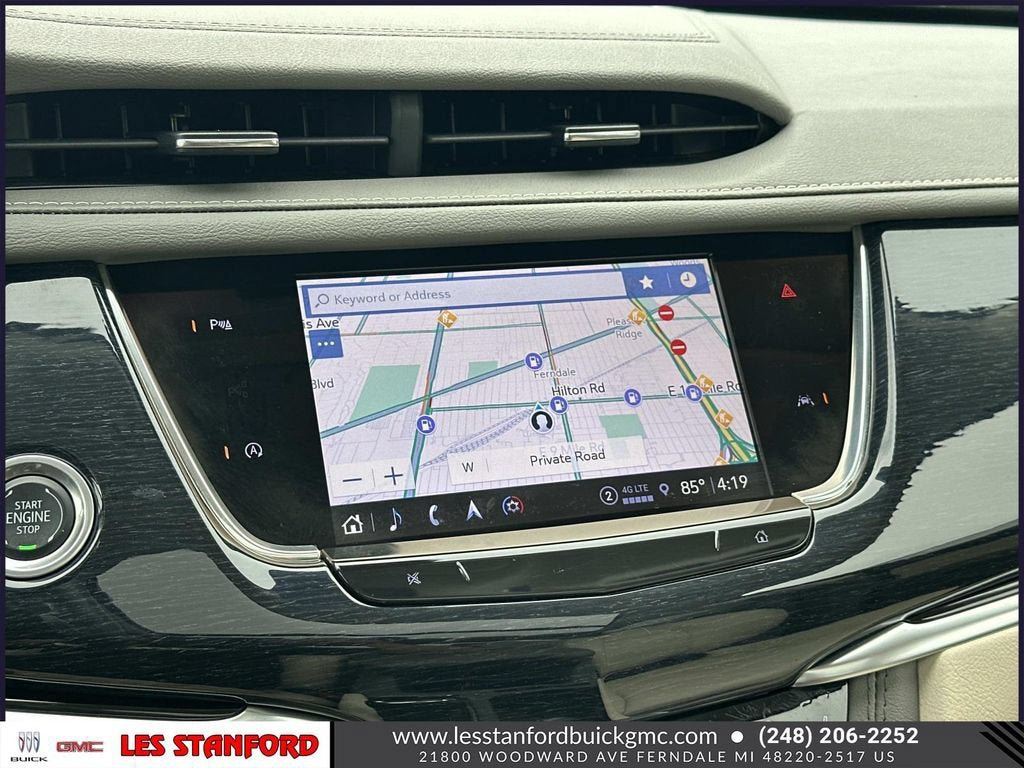Certified 2025 Cadillac XT6 Premium Luxury AWD/4WD image 33