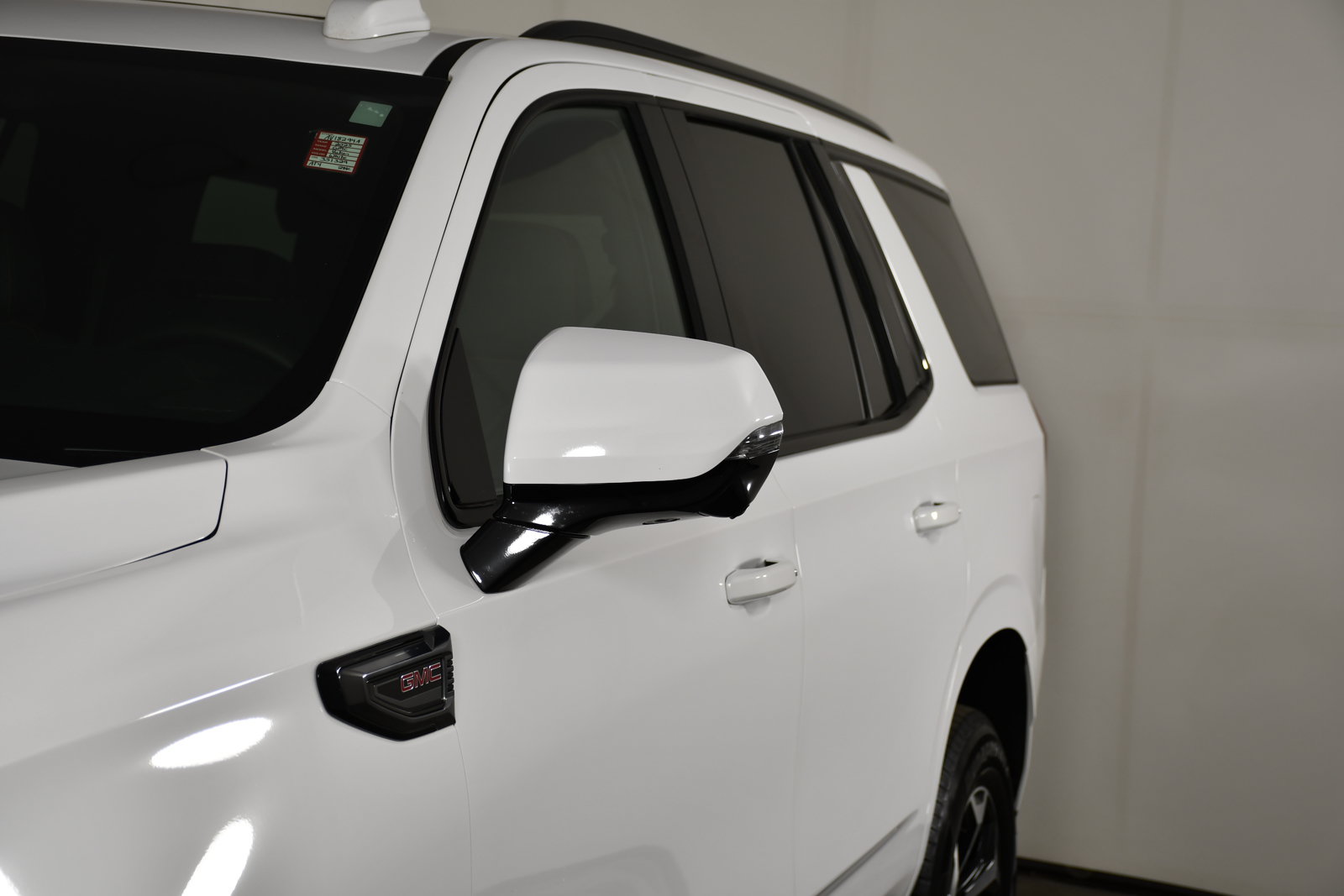 Used 2025 GMC Yukon AT4 AWD/4WD image 13