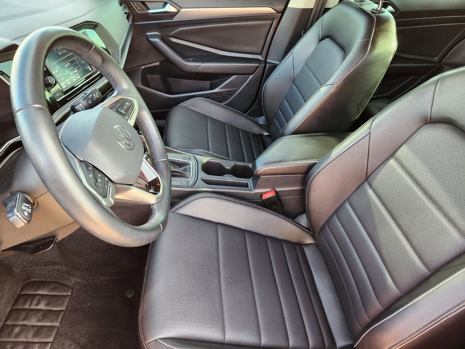 Used 2022 Volkswagen Jetta SE FWD image 21