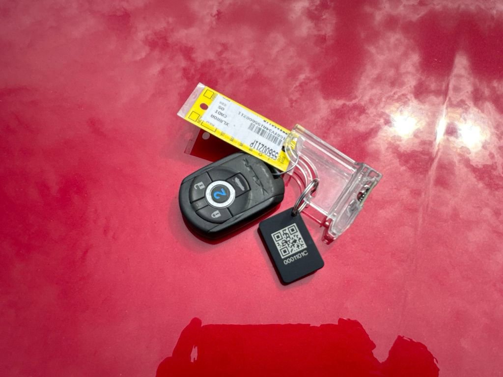 Used 2005 Cadillac XLR image 33
