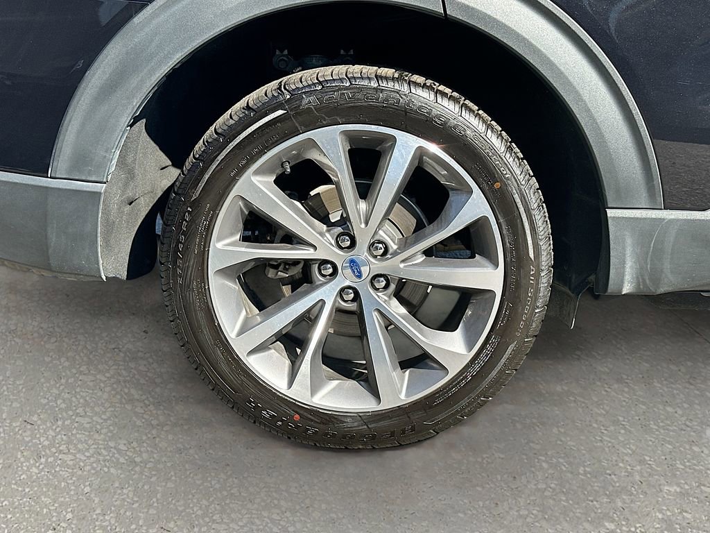 Used 2025 Ford Explorer Platinum w/ Ultimate Package image 34