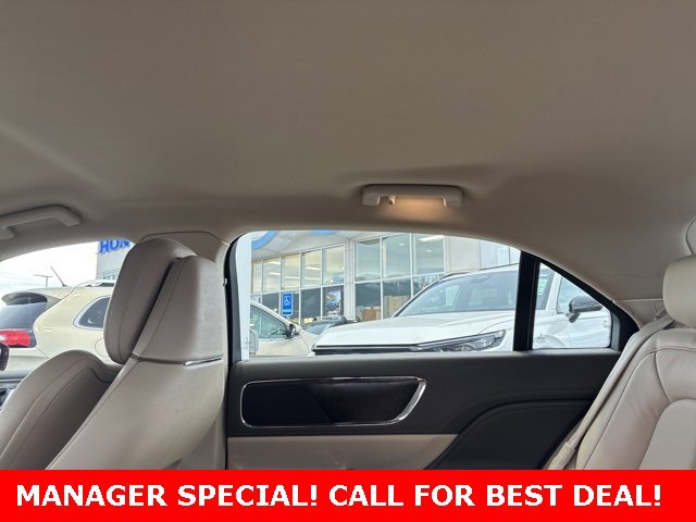 Used 2019 Lincoln Continental Select image 24