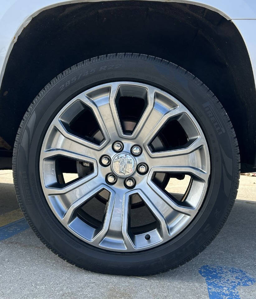 Used 2016 Cadillac Escalade ESV Luxury image 47