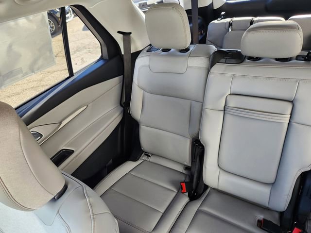 New 2026 Ford Explorer Active w/ Active Comfort Package image 13