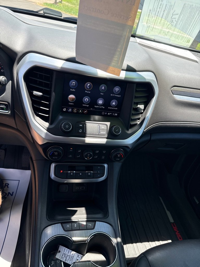 Used 2022 GMC Acadia SLT w/ Technology Package AWD/4WD image 16