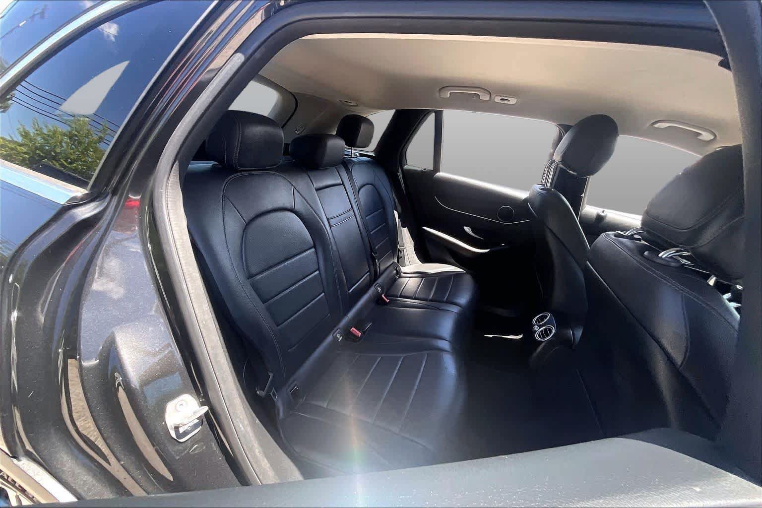 Used 2021 Mercedes-Benz GLC 300 image 19