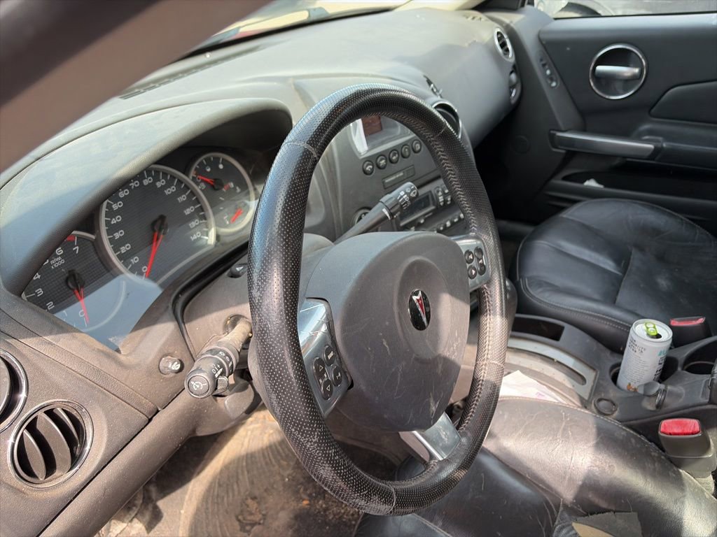 Used 2008 Pontiac Grand Prix w/ Premium Package FWD image 11