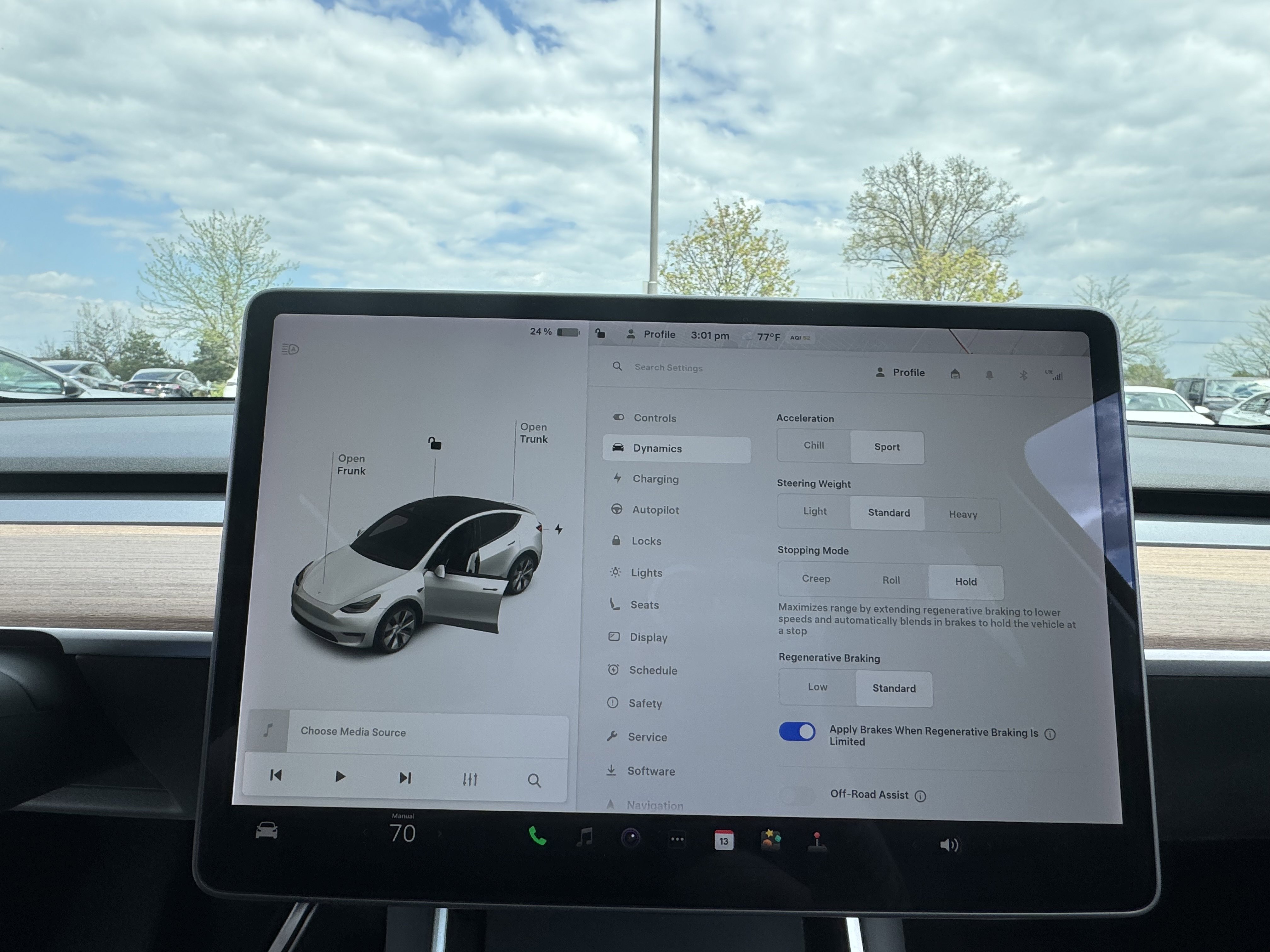 Used 2020 Tesla Model Y Long Range image 16