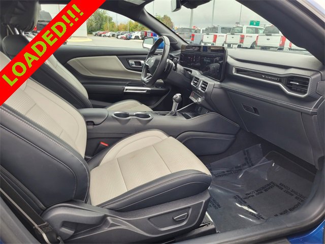 Used 2024 Ford Mustang GT Premium image 12