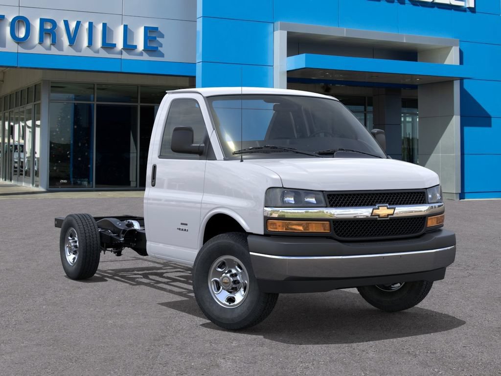 New 2026 Chevrolet Express 3500 w/ Power Convenience Package RWD image 7