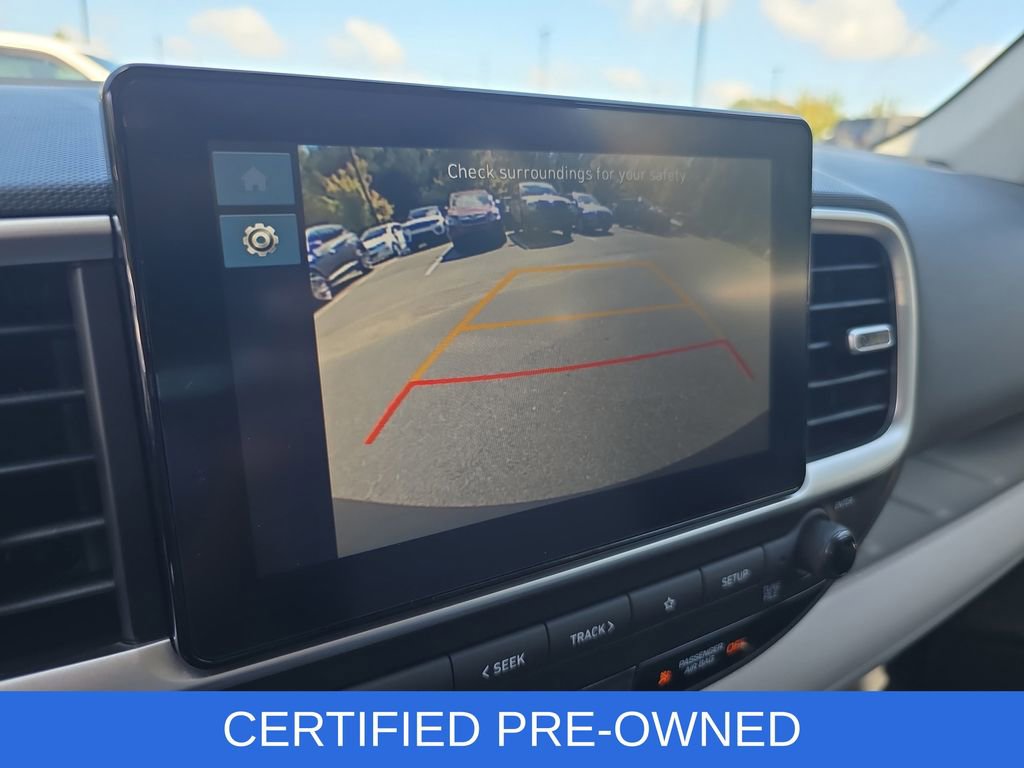 Used 2025 Hyundai Venue SEL FWD image 23