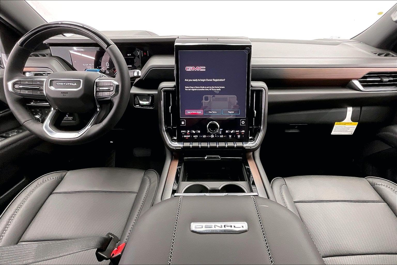 New 2026 GMC Yukon XL Denali w/ Advanced Technology Package AWD/4WD image 5