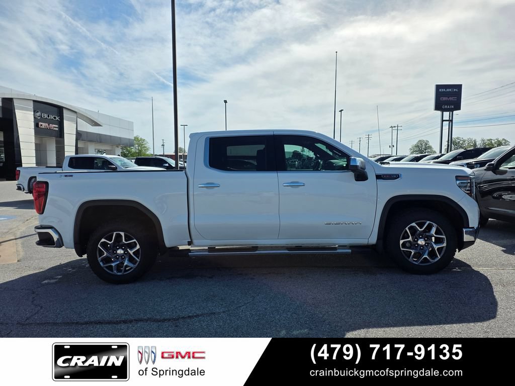 Used 2024 GMC Sierra 1500 SLT w/ SLT Premium Plus Package AWD/4WD image 9