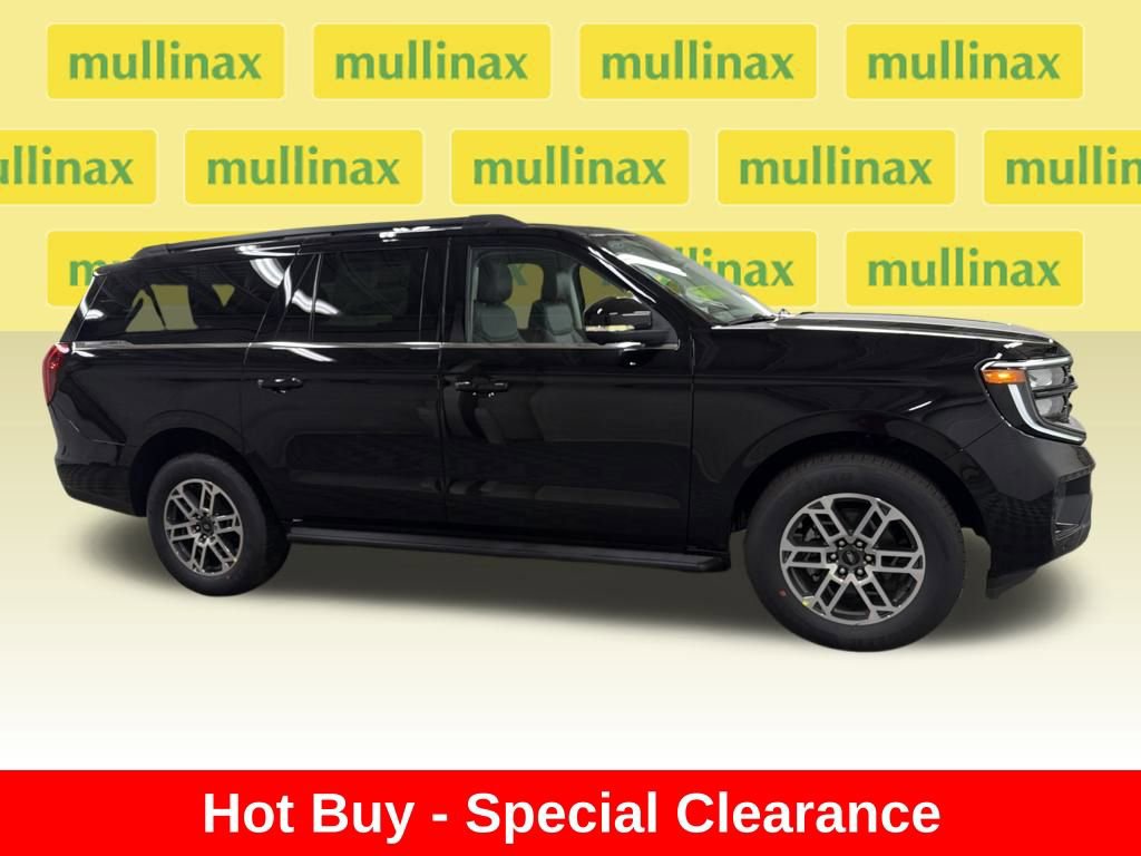 New 2025 Ford Expedition Max Active RWD image 2
