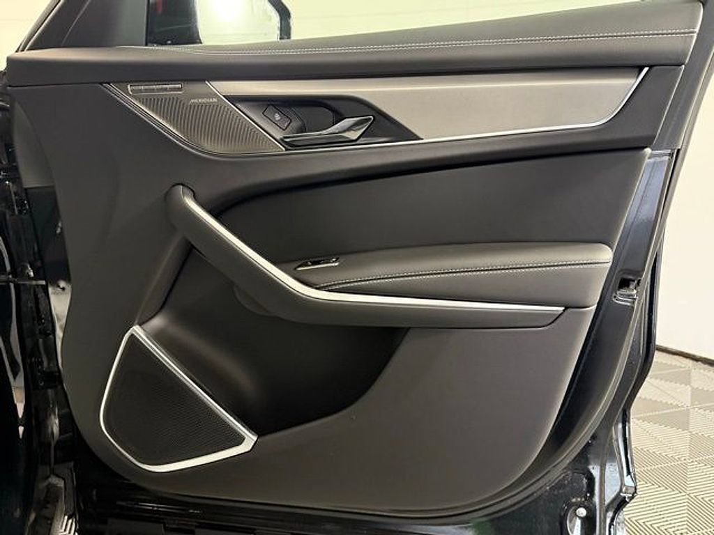 New 2026 Jaguar F-PACE R-Dynamic S AWD/4WD image 17
