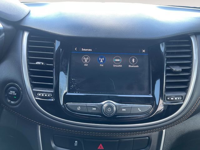 Used 2022 Chevrolet Trax LT w/ LT Convenience Package FWD image 16