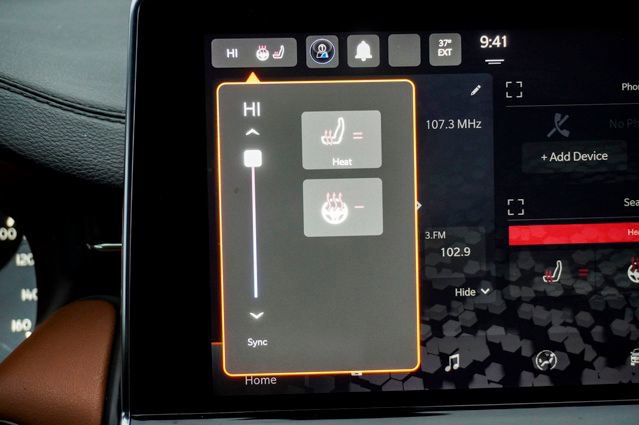 Used 2023 Jeep Compass Limited image 16