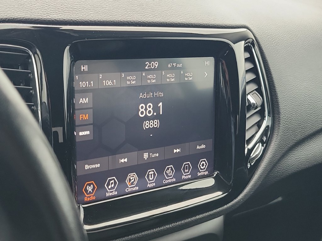 Used 2021 Jeep Compass Limited AWD/4WD image 18