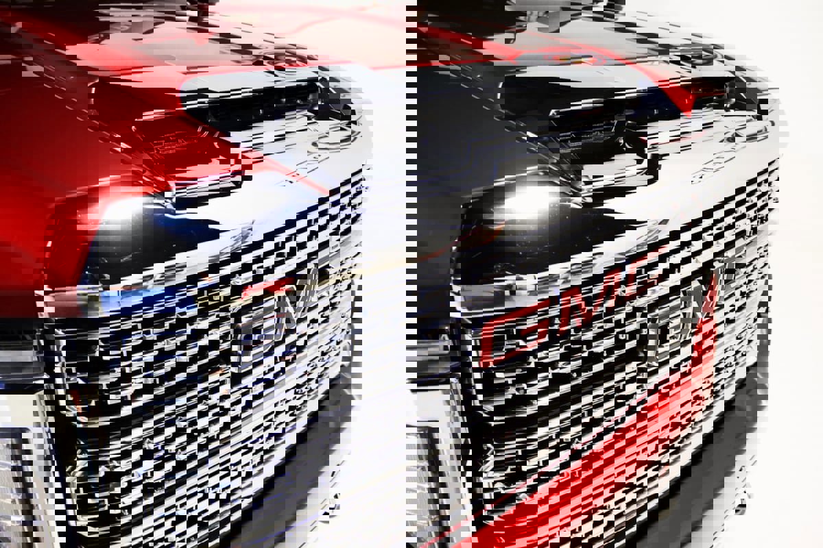 Used 2022 GMC Sierra 3500 Denali w/ Denali Ultimate Package image 36