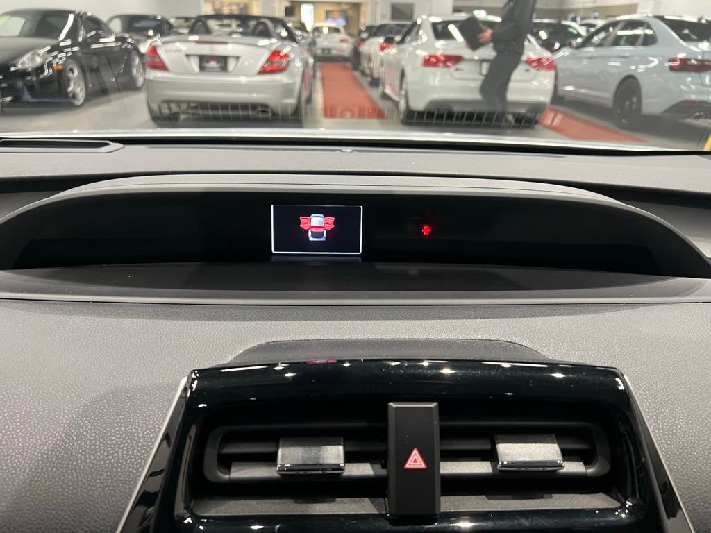 Used 2017 Toyota Prius Four w/ Advanced Technology Package image 45