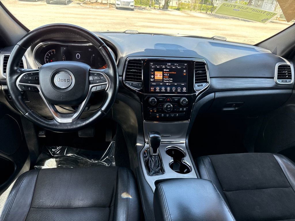 Used 2021 Jeep Grand Cherokee Laredo X image 5