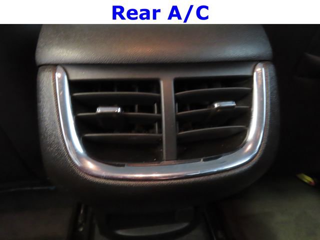 Used 2024 Chevrolet Malibu LT image 29