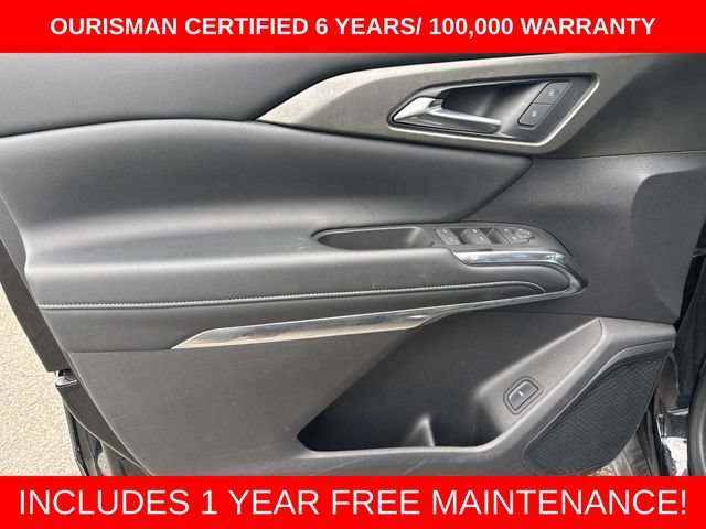 Used 2025 Chevrolet Traverse LT FWD image 17