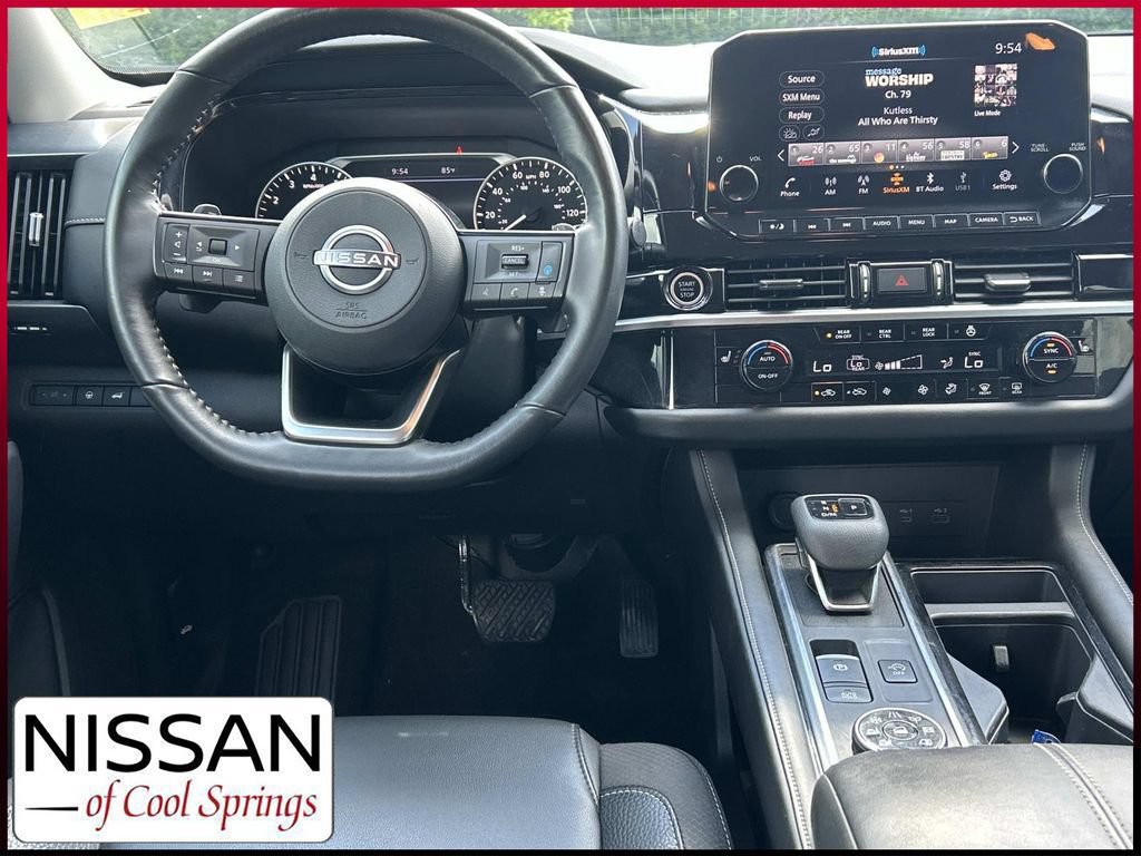 Used 2023 Nissan Pathfinder SL AWD/4WD image 24