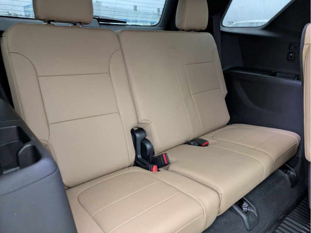 Certified 2023 Chevrolet Traverse Premier image 26