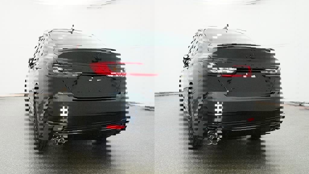 New 2026 Toyota Camry Hybrid FWD image 9