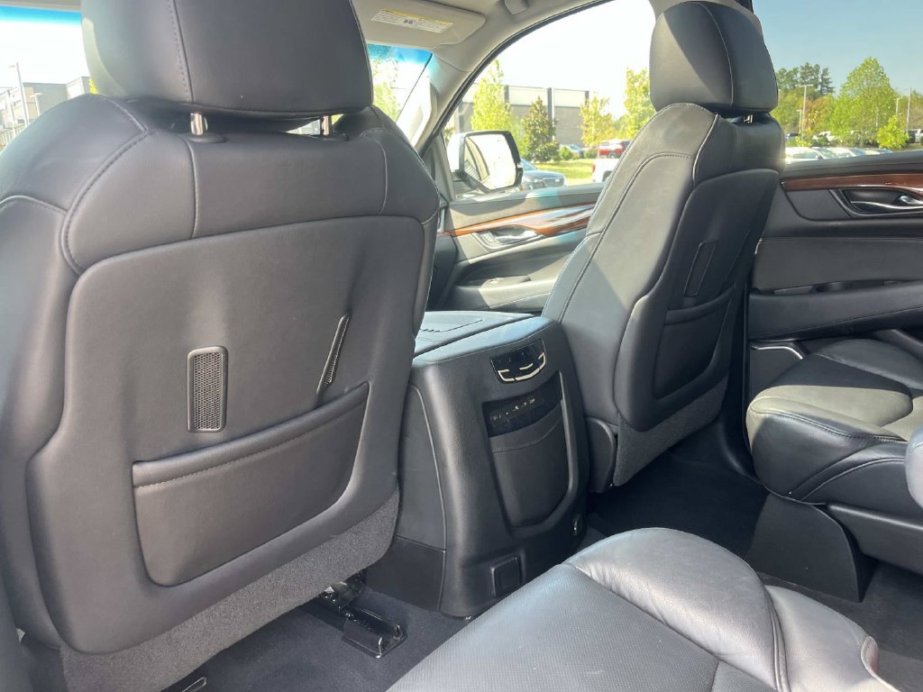 Used 2018 Cadillac Escalade ESV Premium Luxury AWD/4WD image 20