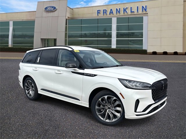 New 2026 Lincoln Aviator 2WD w/ Jet Appearance Package image 1