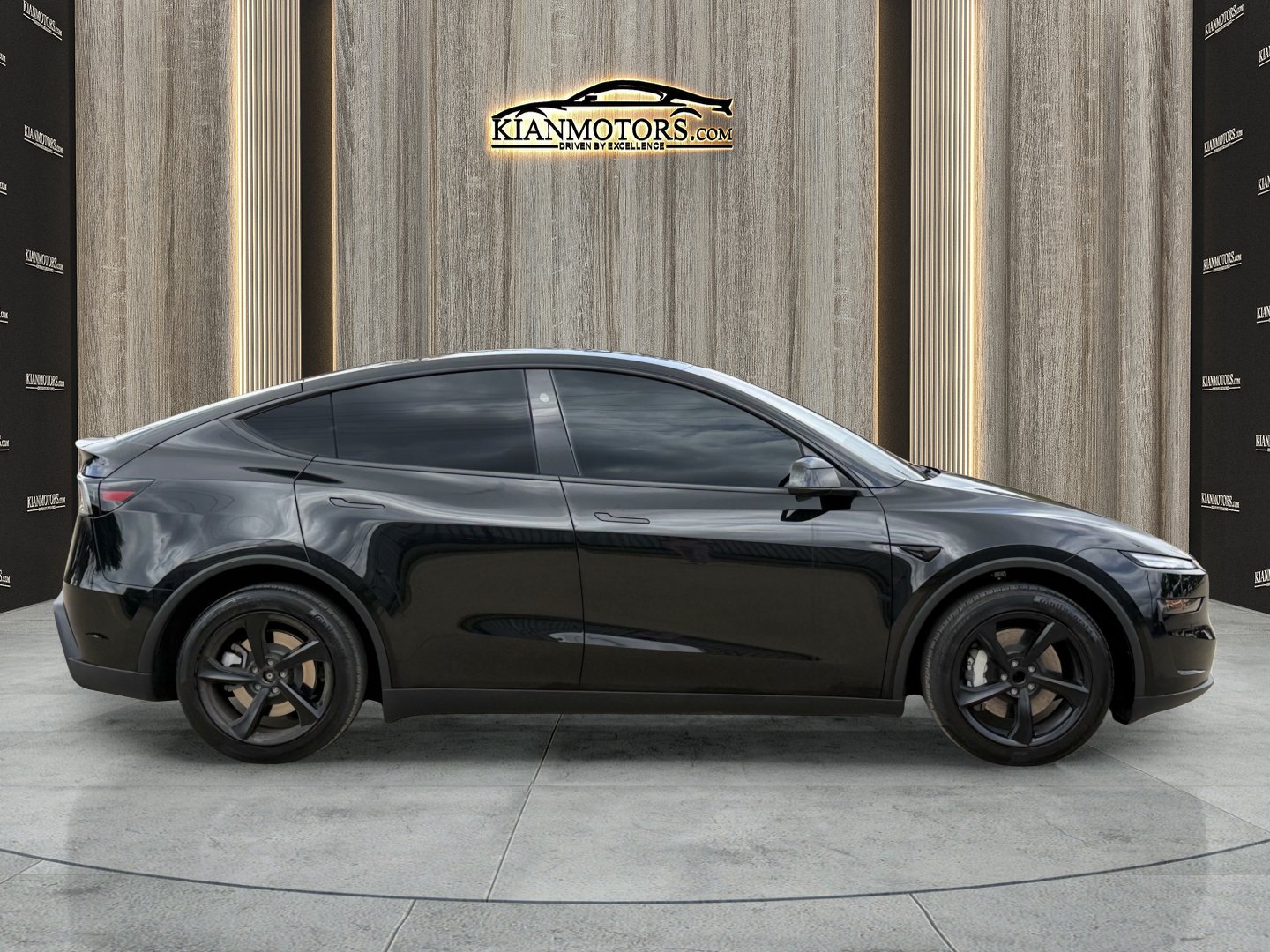 Used 2026 Tesla Model Y Long Range RWD image 8