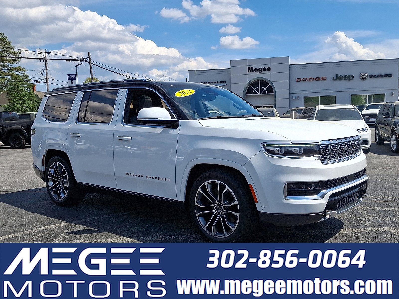 Used 2022 Jeep Grand Wagoneer Series III w/ Rear Seat Video Group 1