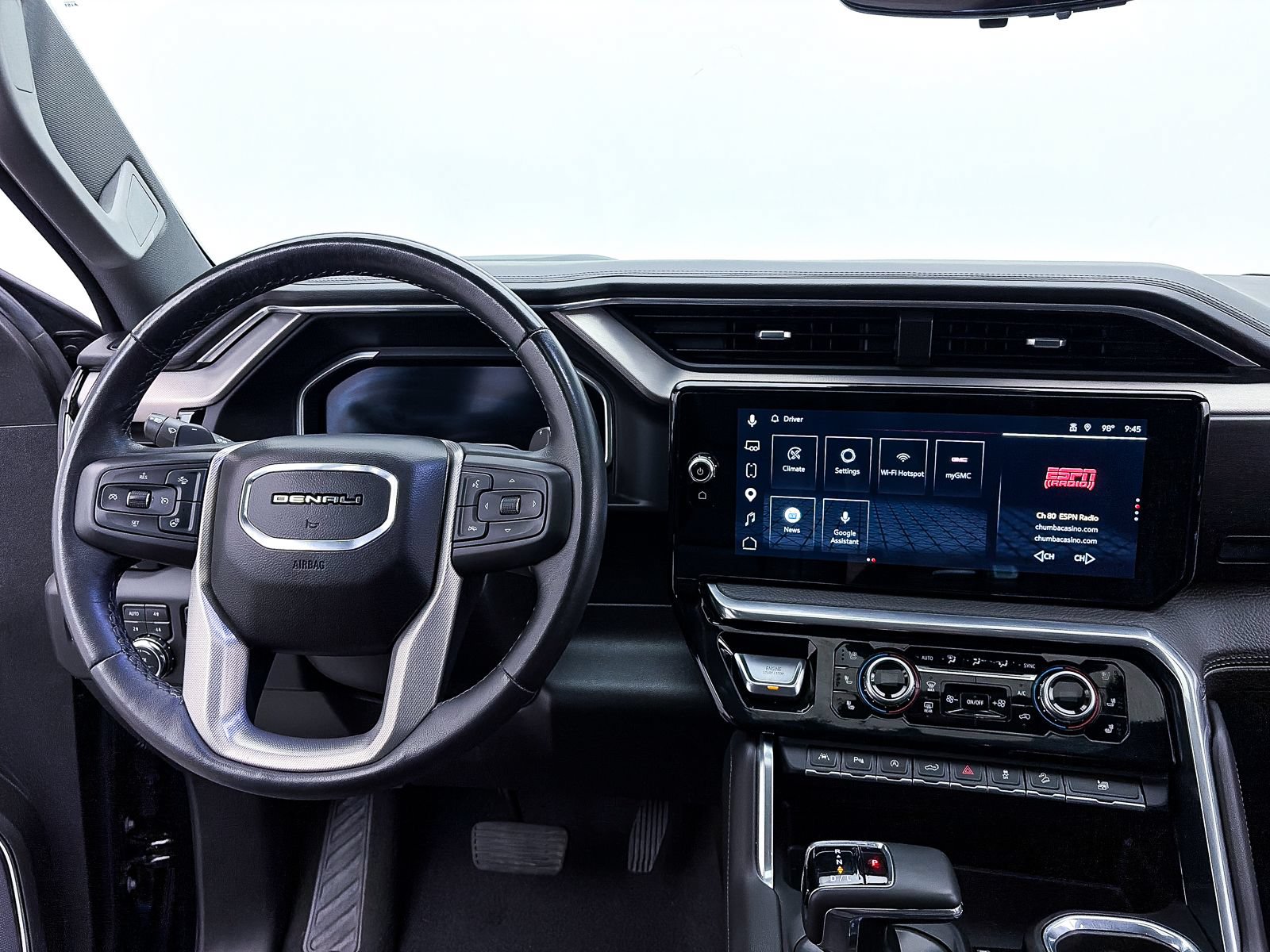 Used 2023 GMC Sierra 1500 Denali w/ Denali Reserve Package AWD/4WD image 9