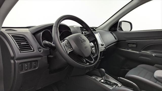 Used 2026 Mitsubishi Outlander Sport SE image 24