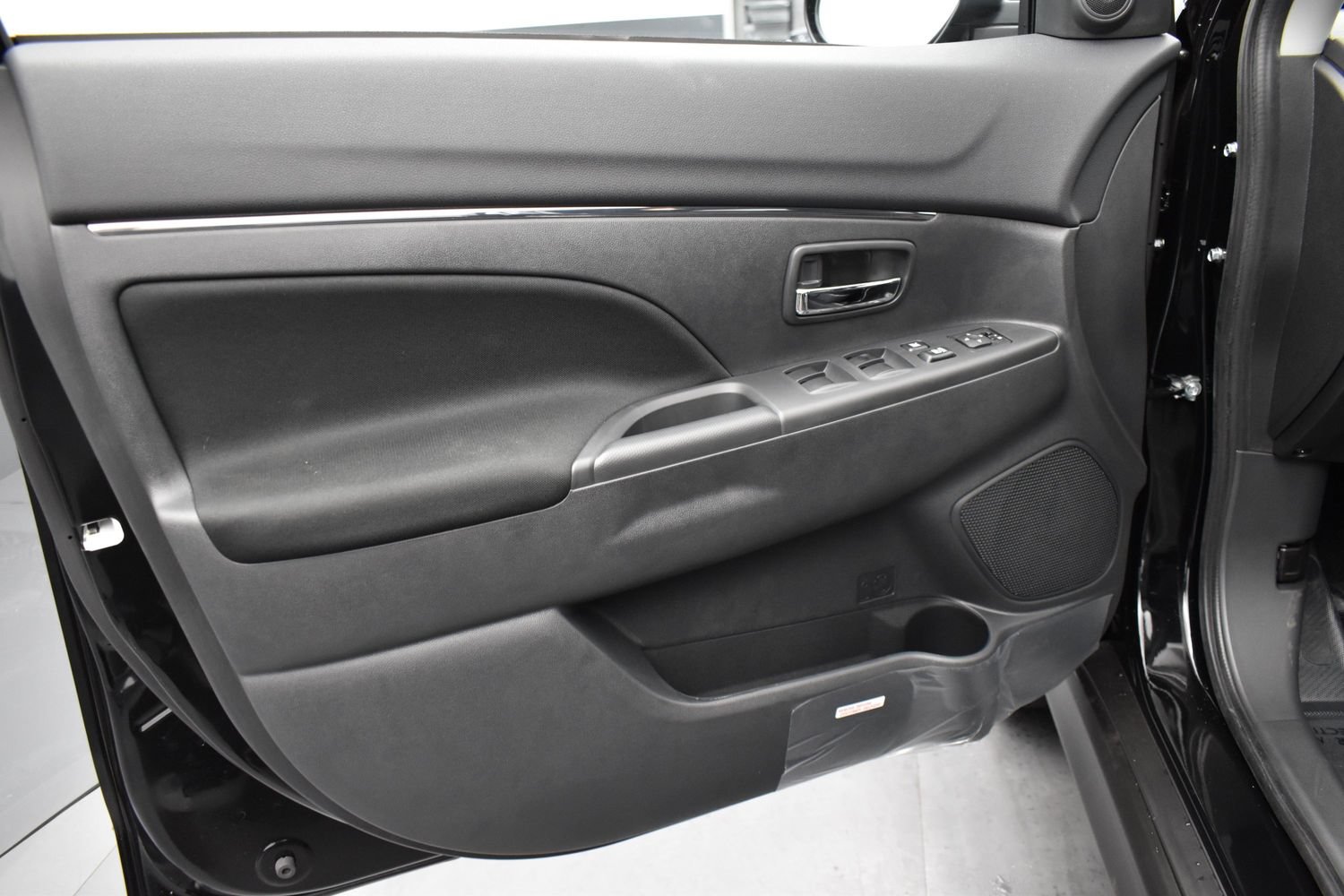 New 2026 Mitsubishi Outlander Sport LE AWD/4WD image 5