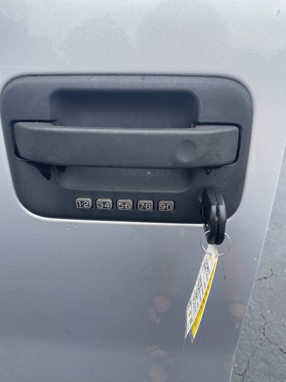 Used 2013 Ford F150 XLT w/ Mid Equipment Group AWD/4WD image 17