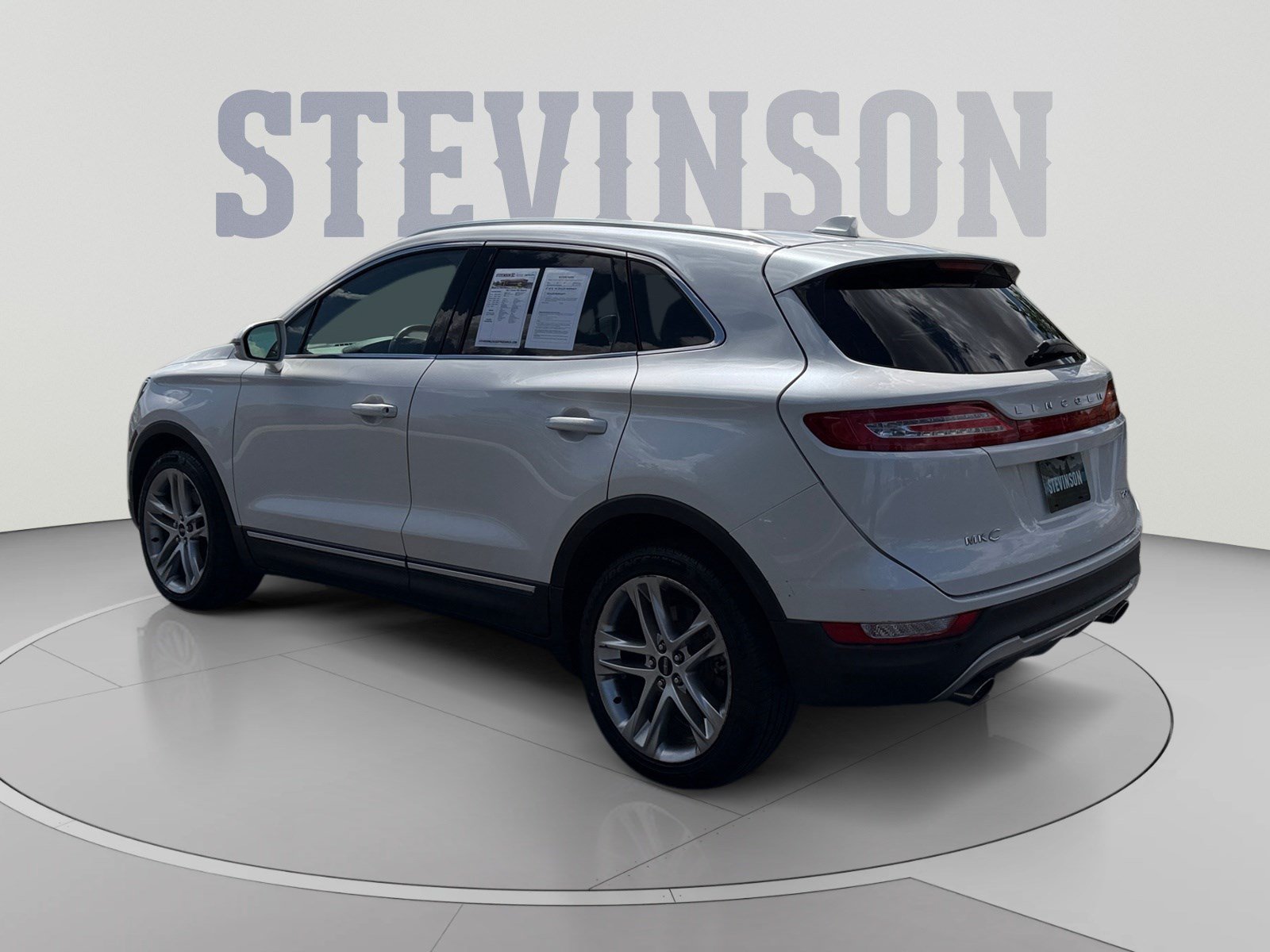 Used 2017 Lincoln MKC Reserve AWD/4WD image 3
